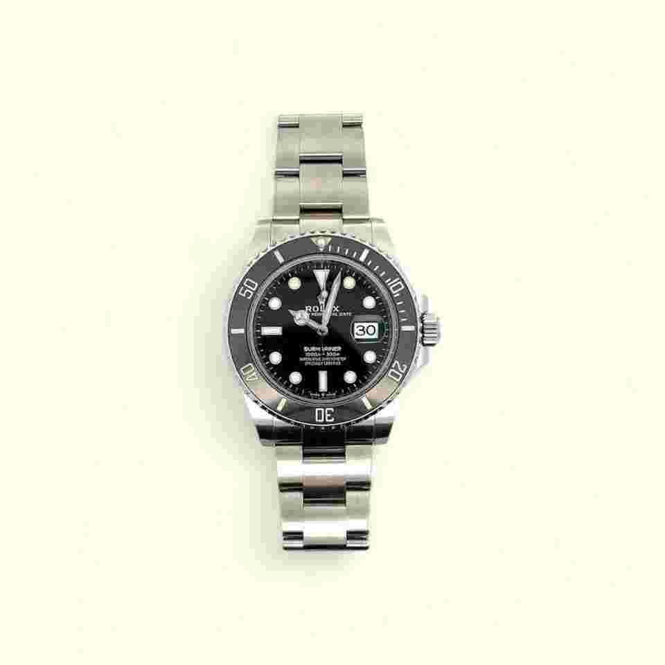 Rolex Submariner Date
126610ln Full Set