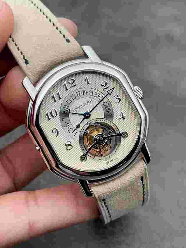 Daniel Roth
                           
                                 White gold mechanical watch 38.5X41.5MM.Tourbillon Retrograde Date