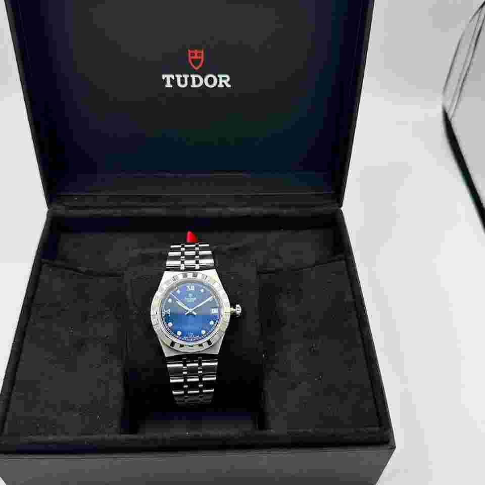Tudor Royal M28400-0007