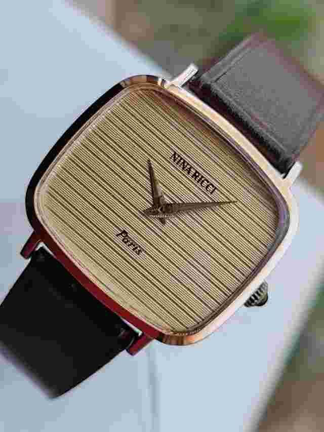 Nina Ricci
                           
                                 Manual Winding Vintage - Rare Dial