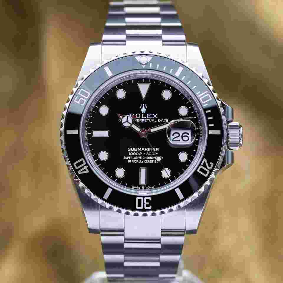 Rolex Submariner Date
Ceramic 41mm 126610LN – Complete Set – Under Warranty