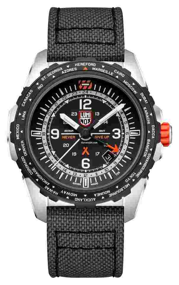 Luminox
Bear Grylls Survival GMT Gray Fabric Divers Quartz Mens Watch XB.3761