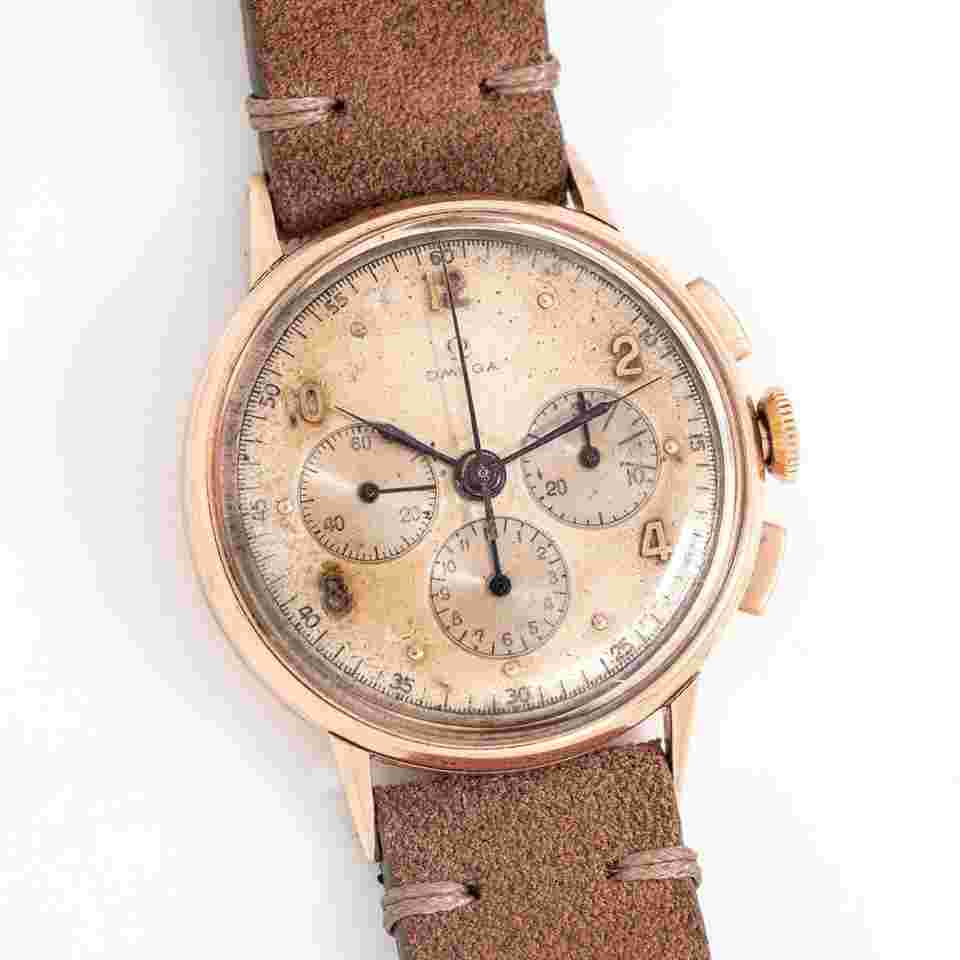 Omega Classic
                           
                                 1946 Vintage Omega Ref. 2279 27CH / 321 Chronograph in Solid 14k Rose Gold ( 15187)