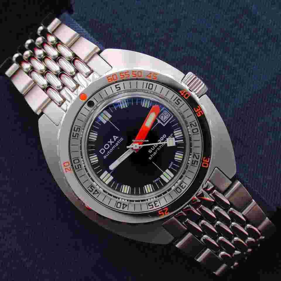 DOXA Sub 300 Sharkhunter 42.5mm Mens Watch 821.10.101.10
