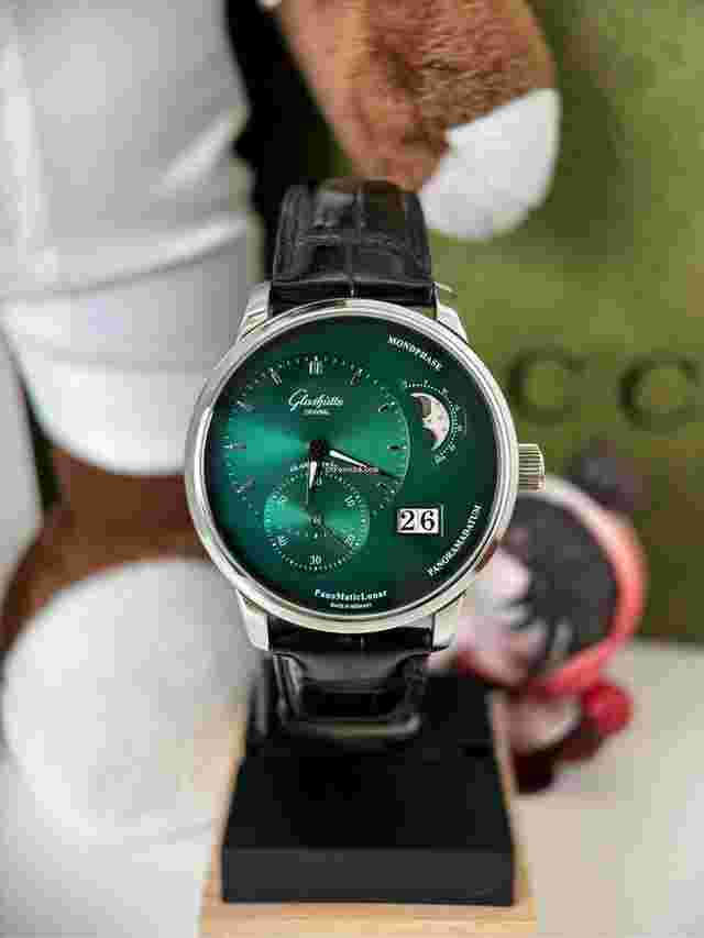 Glashütte Original PanoMaticLunar
                           
                                 1-90-02-13-32-31