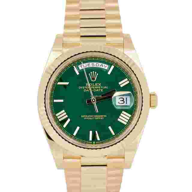 Rolex Day-Date 40
                           
                                 2024 PAPERS Rolex Day-Date President 18K Yellow Gold GREEN ROMAN 40mm 228238 BOX