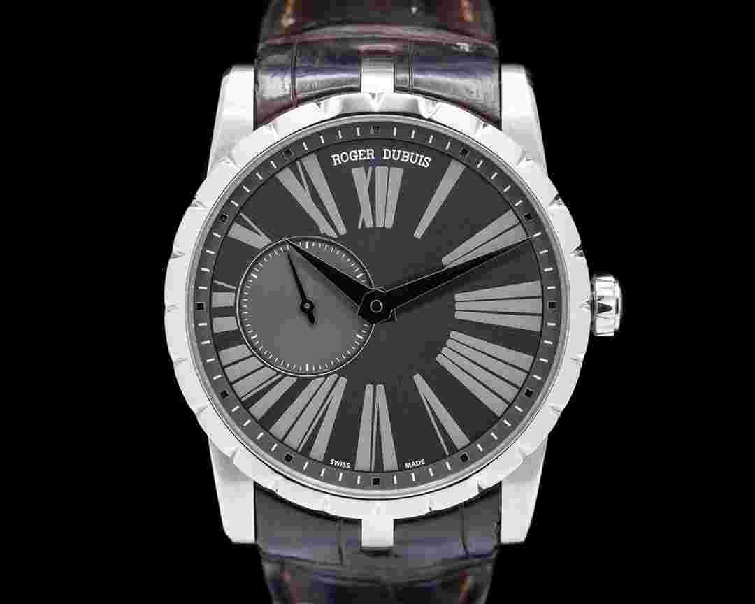 Roger Dubuis Excalibur
                           
                                 42 Micro-Rotor Automatic SS / SS