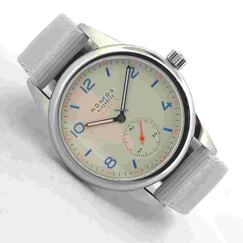 NOMOS Club Neomatik
740
