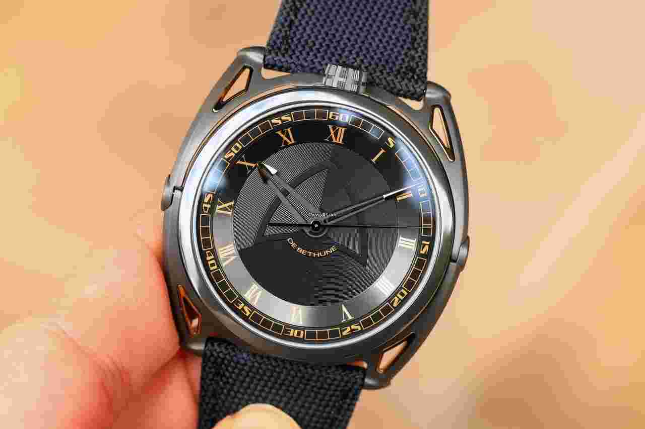 De Bethune
DB27 Titan Hawk JPS ref. DB27V2JPS zirconium