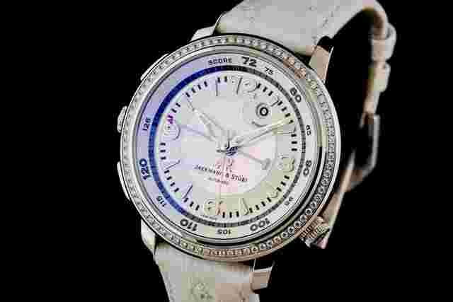 Jaermann & Stübi
                           
                                 Queen of Golf Diamonds dial with Mother of Pearl Automatic