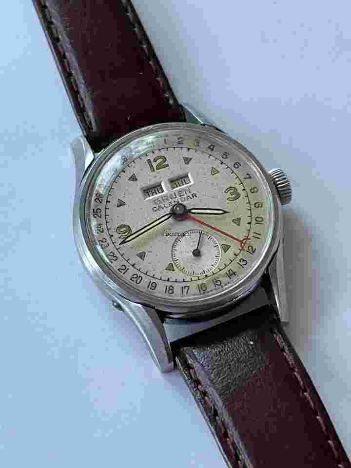 Gruen
                           
                                 Triple Calendar Day/Date/Month Stainless Steel Screw Down Back Vintage Swiss Made