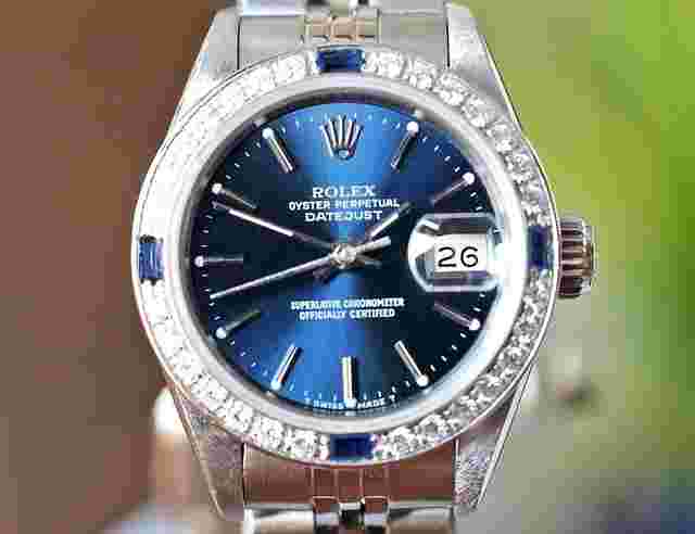 Rolex Oyster Perpetual Lady Date
                           
                                 Ladies Diamond Bezel Blue Dial Steel 26mm Ref. 69160