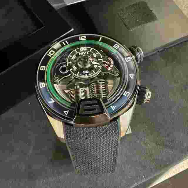 HYT H4
                           
                                 Metropolis Ltd Edition.