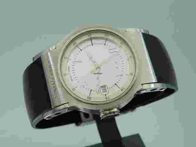 Jorg Hysek
                           
                                 Anegada 37mm Automatic in Steel