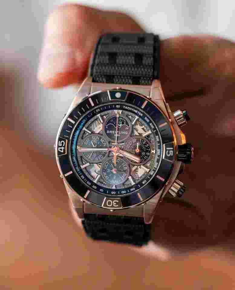 Breitling Chronomat 44
Super Chronomat B19 44 Perpetual Calendar 140th Anniversary RB19301A1G1S1
