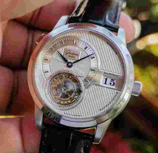 Glashütte Original PanoMaticTourbillon
                           
                                 93-01-06-22-04