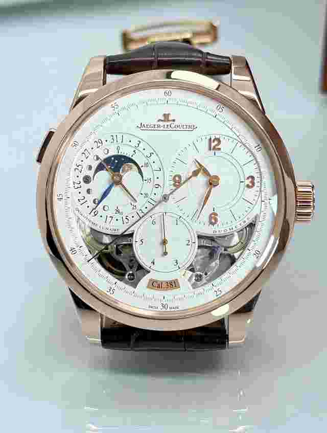 Jaeger-LeCoultre Duomètre
                           
                                 a Quantieme Lunaire Q6042520