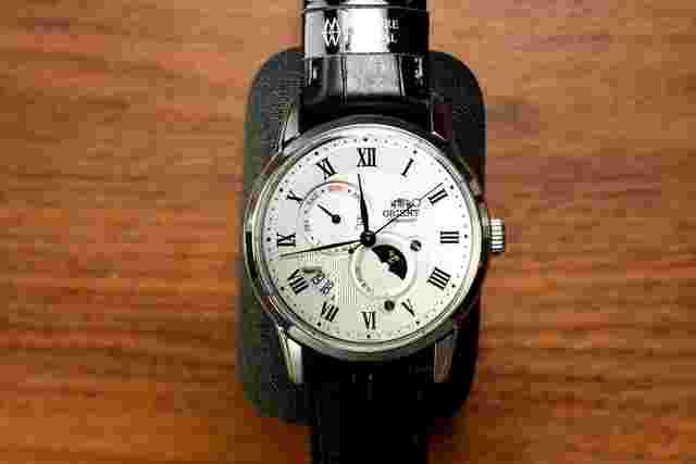 Orient Sun and Moon RN-AK0005S Mechanical 2017 ORIENT Classic SUN & MOON Men's Watch New in Box