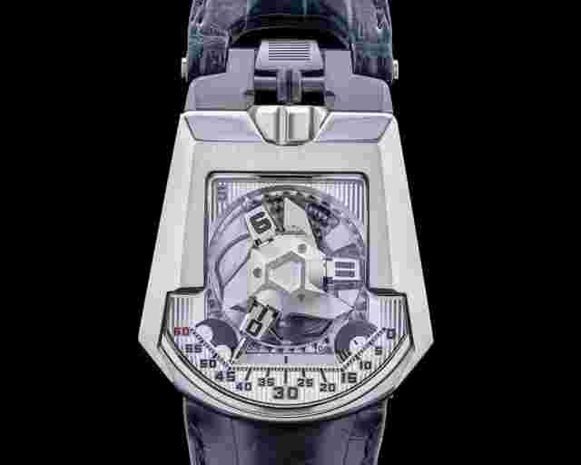 Urwerk UR-202
                           
                                 Hammerhead UR-202S Silver Dial LIMITED
