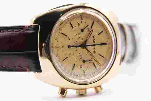 Wakmann
                           
                                 Automatic 1970 Steel Very good