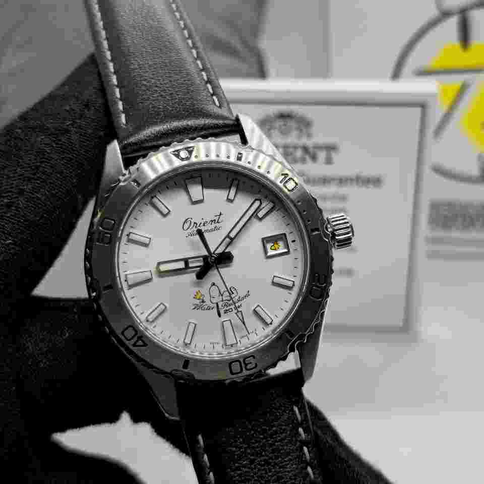 Orient Mako x Peanuts Limited Edition Snoopy 75th Anniversary Mako 40 RA-AC0Q08S Automatic Watch