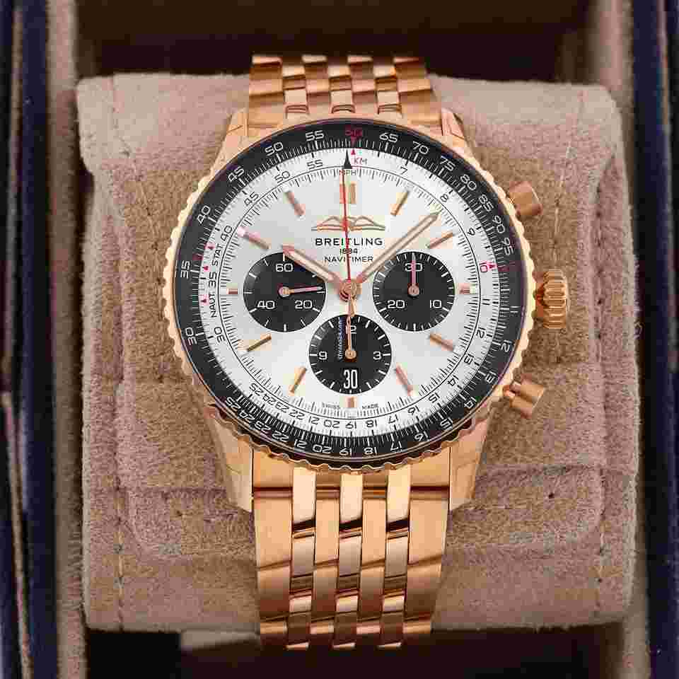 Breitling Navitimer 1 B01 Chronograph
46 rb0137241g1r1