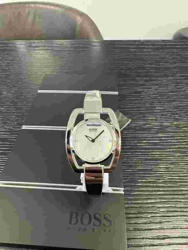 Hugo Boss
                           
                                 Ladies