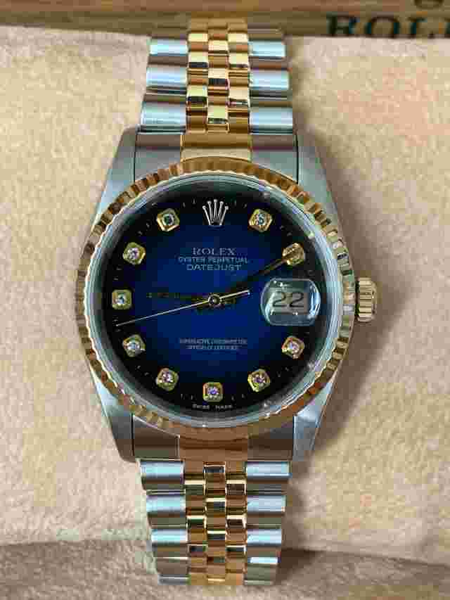 Rolex Datejust 36
                           
                                 16233 Blue Vignette diamond dial Full Set 1997’s