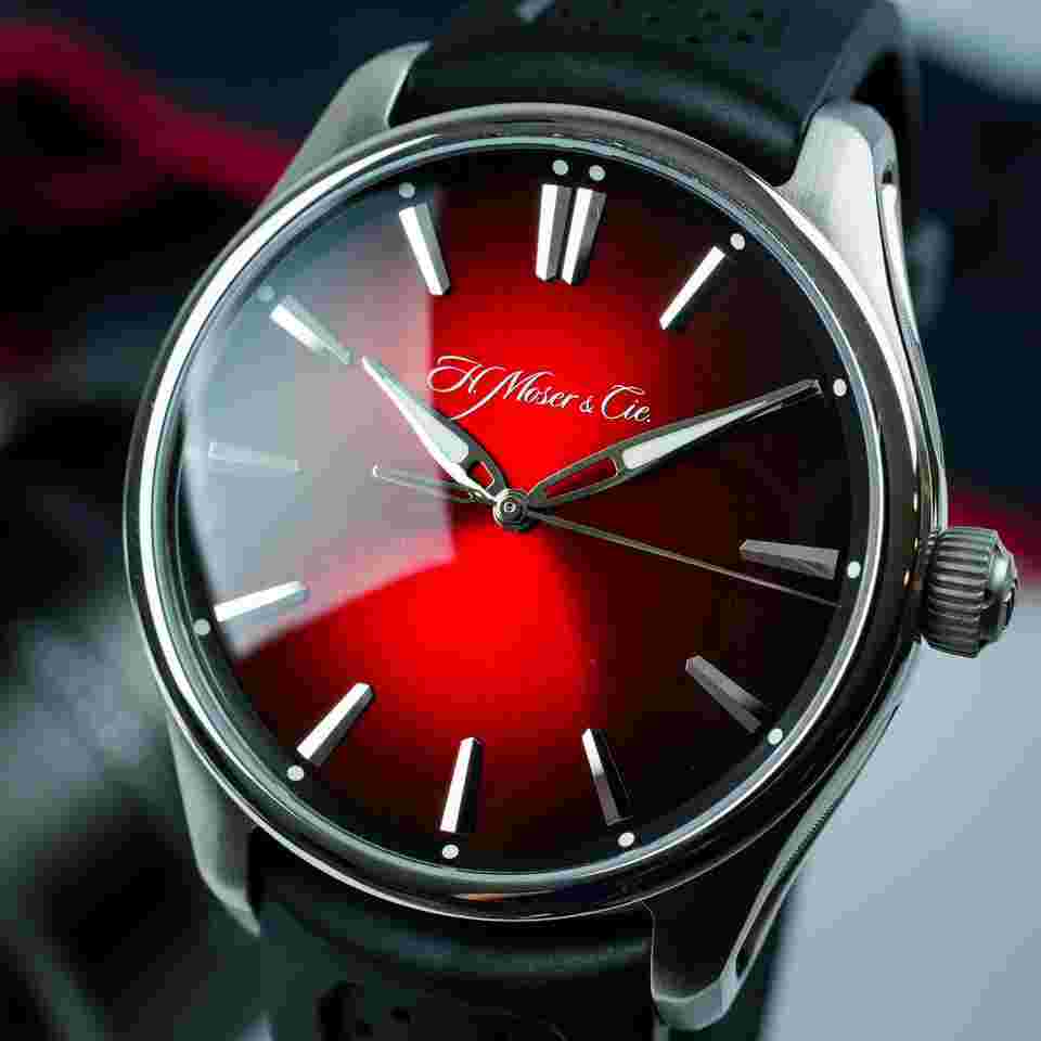 H.Moser & Cie.
Pioneer Centre Seconds Swiss Mad Red Fume 3200-1207