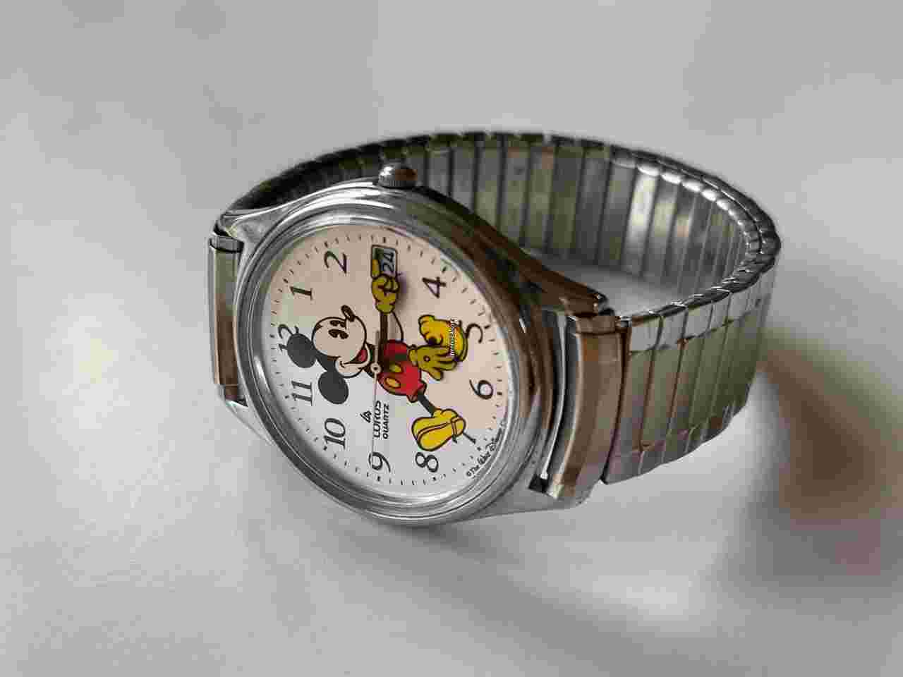Lorus
                           
                                 Mickey Mouse Bradley Walt Disney Productions by Seiko Calendar Date Vintage Made in USA