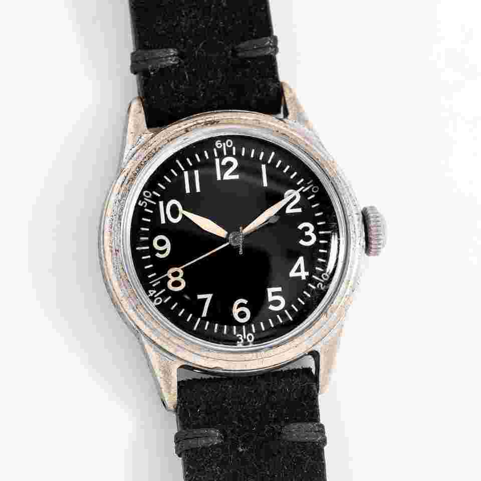 Elgin
1943 Vintage Elgin A-11 Military WWII Era Chrome Plated Base Metal Watch ( 15236)
