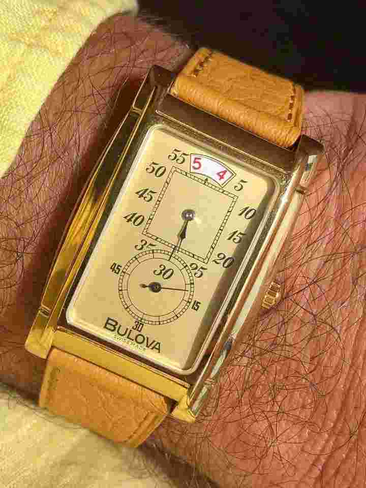 Bulova 8.098.1.0.10 Saltarello Jumping Hour Doctor's Watch Tank Art Deco Like New Cronometro Vintage MINT Limited Edition