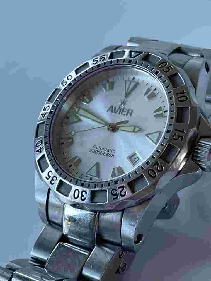 Avier Triton Automatic Diver 200Meters/660FT Display Back Quick Set Date Stainless Steel Swiss M