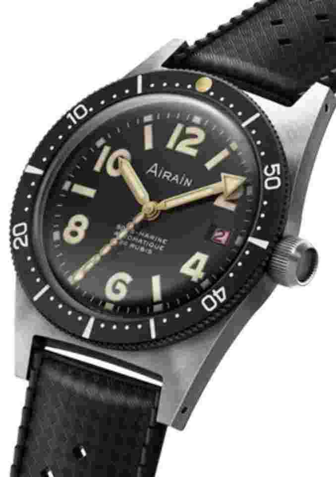 Airain Sous-Marine Re-Edition DNA Strand - Black Dial - Rubber Strap - OFFICIAL DEALER - FACTORY NEW - FULL WARRANTY
