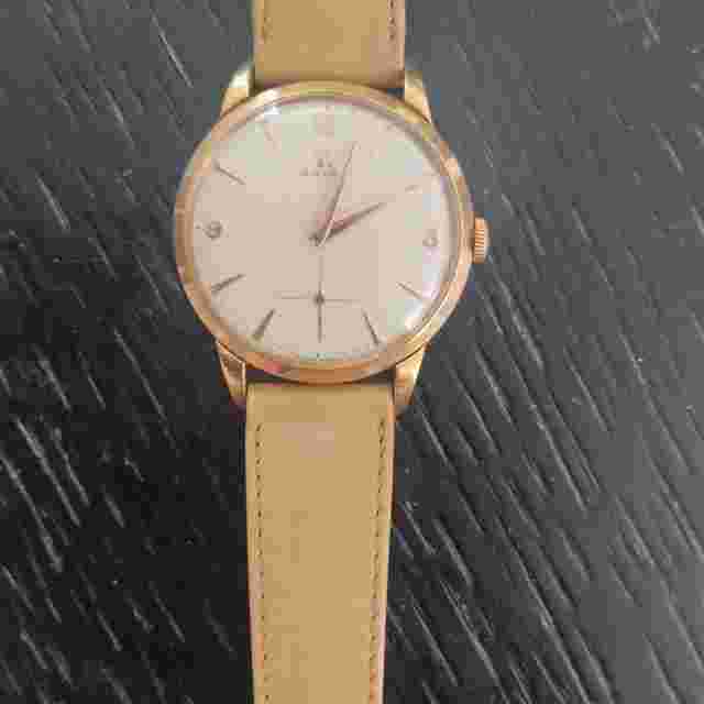 Omega Classic Vintage ref. 2685 oro 18K