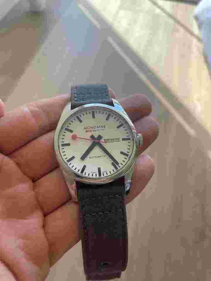 Mondaine Autimatic Day Date fresh after small service!