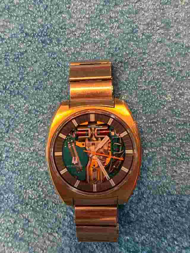 Bulova Accutron Spaceview 214 Cushion Case Spaceview Model: USA 3031 1970 18K HGE Watch