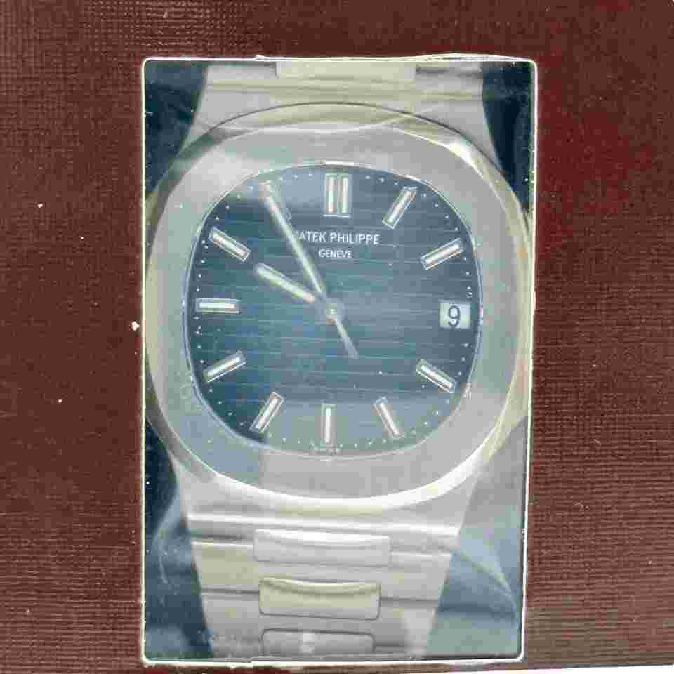 Patek Philippe Nautilus 5711/1A-010 Double Factory Sealed NOS Anonymous name