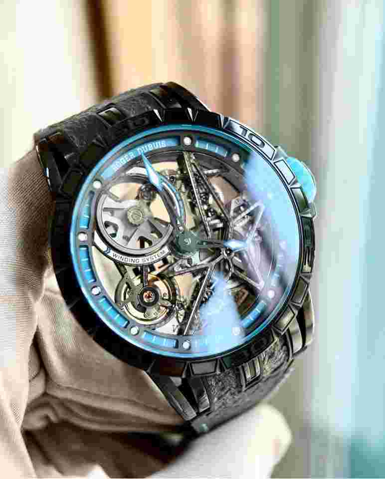 Roger Dubuis Excalibur Spider Pirelli full set