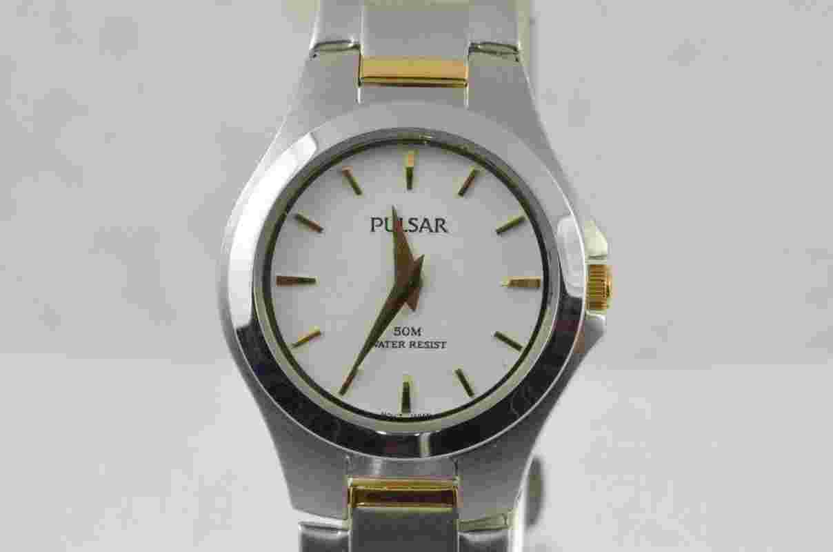 Pulsar 1n00 Damen Uhr 25mm Quartz Damen Uhr Neu Ungetragen Stahl 2