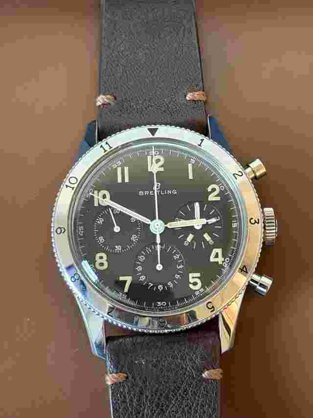 Breitling Aviator 8 Avi Avi Ref. 765 1953 Re-edition. Full set in mint condition.