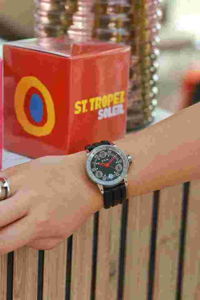 B.R.M CHRONOGRAPHES V7-38
