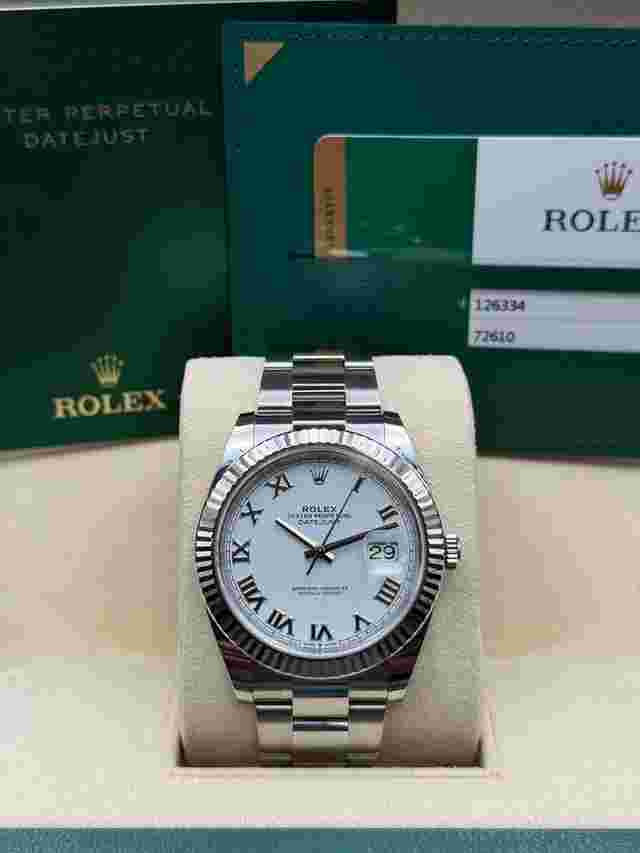 Rolex DateJust 41mm RARE Roman Dial Datejust 41 Complete Set RARE Roman Dial 