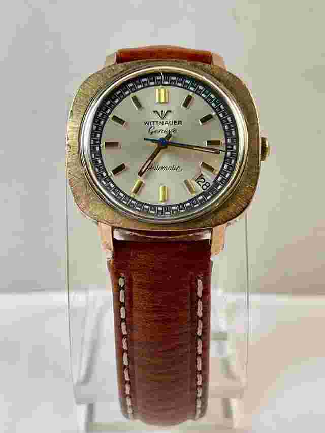 Wittnauer Geneve Longines Automatic Calendar Date Cushion Case Two Tome Dial Vintage Swiss Made