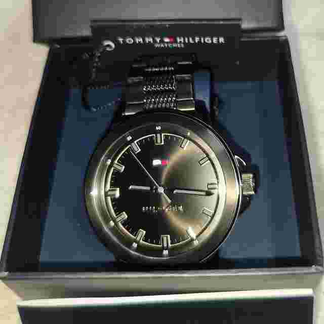 Tommy Hilfiger Nelson Full set Új állapot csaton hátlapon fólia.