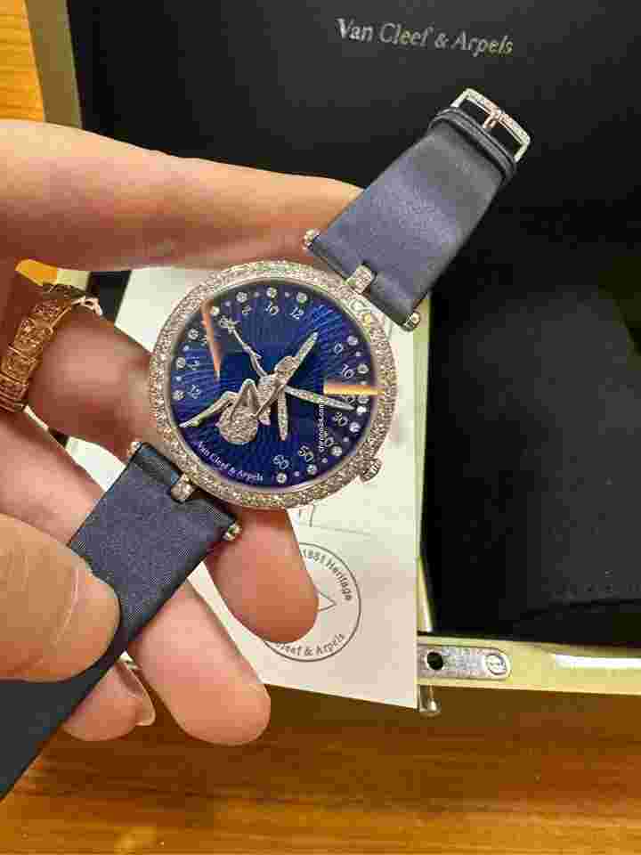 Van Cleef & Arpels Poetic Complications