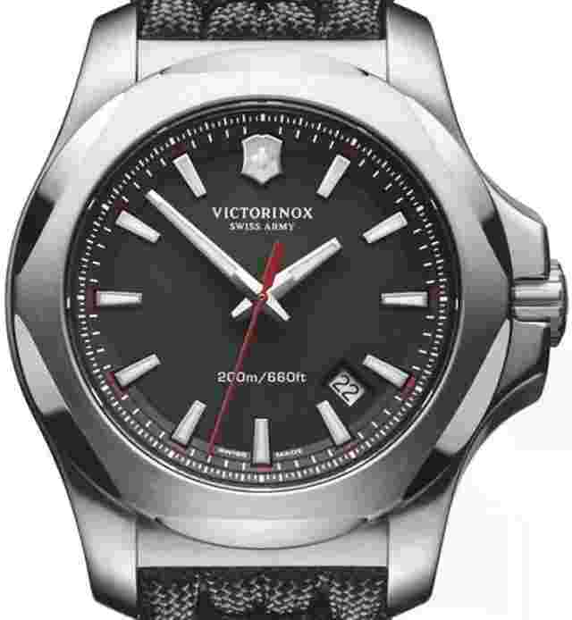 Victorinox Swiss Army I.N.O.X. Herrenuhr 43mm 241726