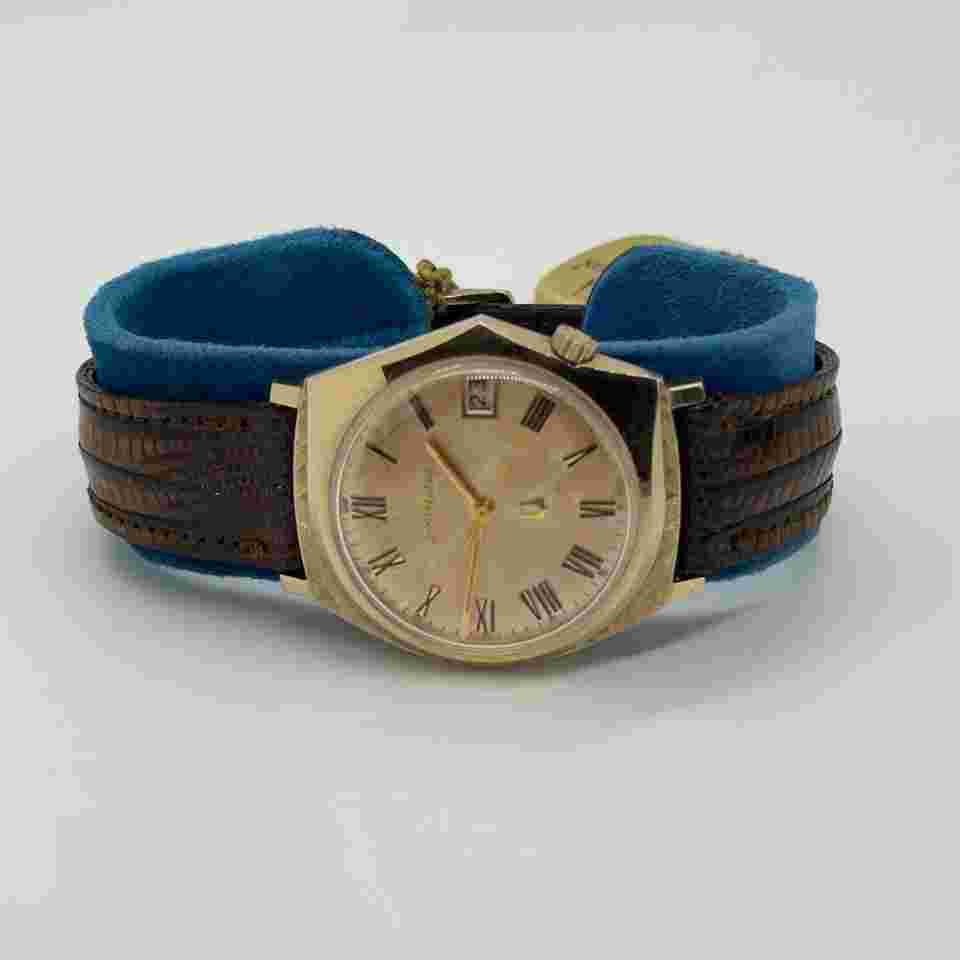 Bulova Accutron M9 Vintage Bulova Accutron 14k Solid Gold Watch 34mm Unisex