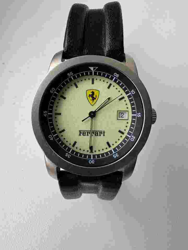 Cartier - Ferrari Indy Indy Damen Uhr Titan FERRARI FORMULA Quartz CARTIER DESIGN Damen Uhr 34mm Titan 