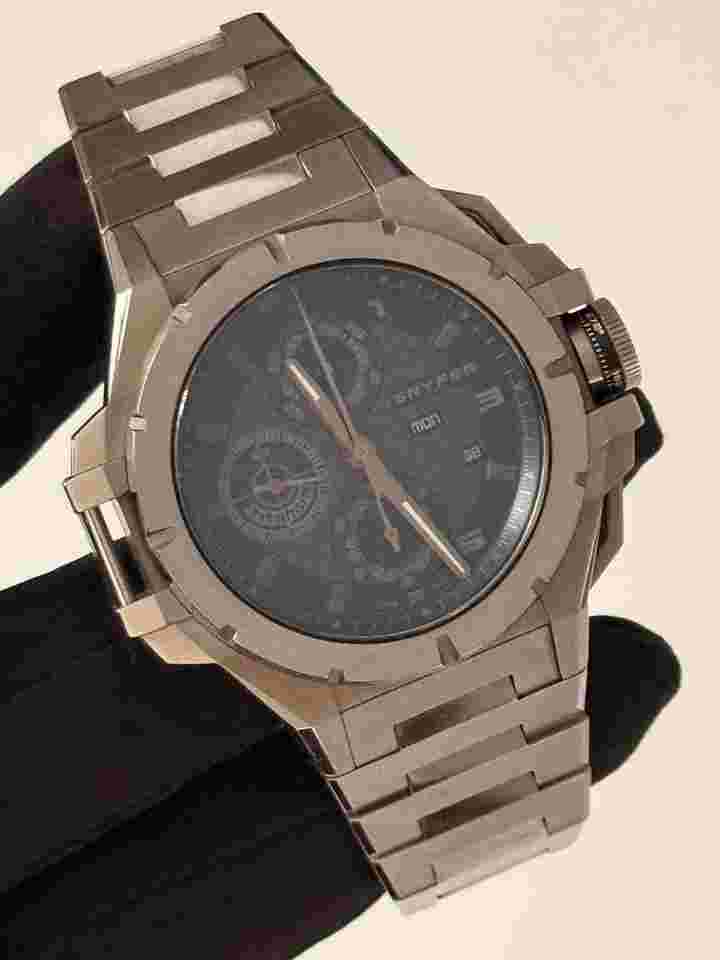 Snyper Ironclad 50.900.0T Chronograph Date Titanium G5 Carbon Fiber Automatic 48mm 2015 Locations: Gibraltar UK EU and Switzerland
